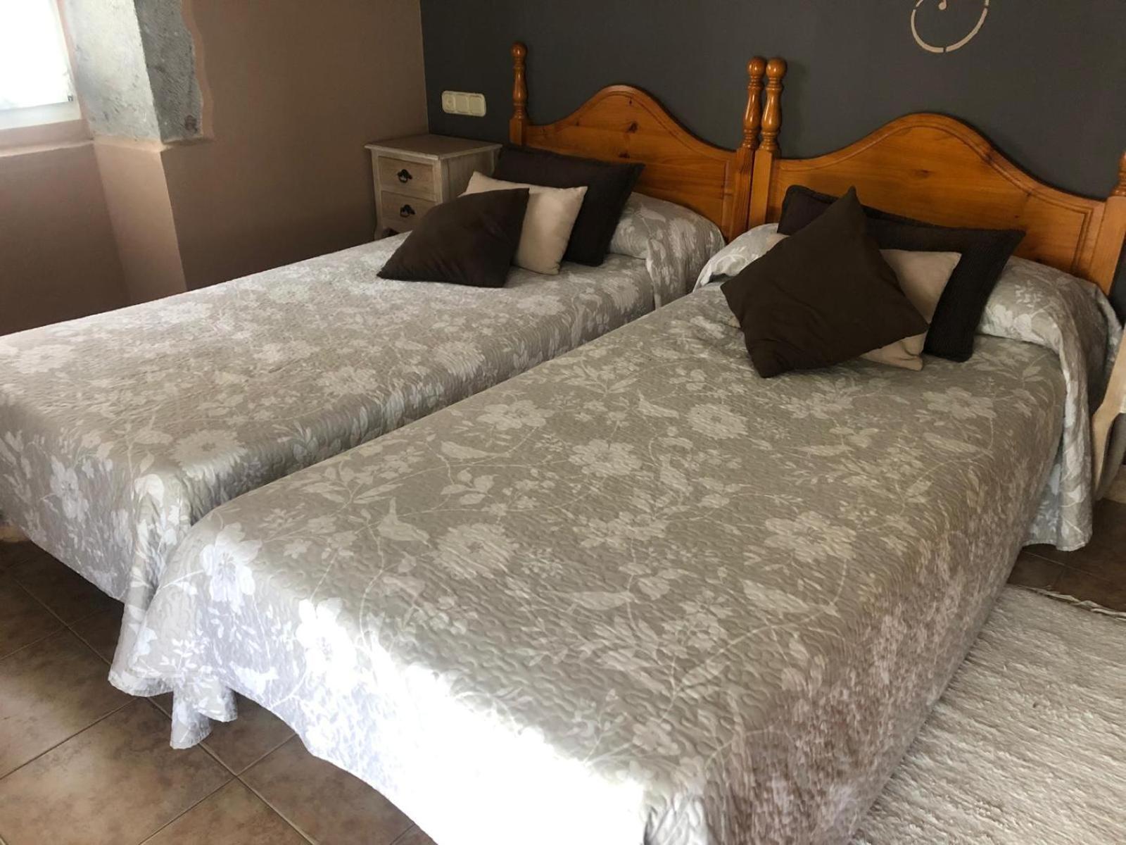 Hostal Ekaitza Hotel Lesaka Bagian luar foto