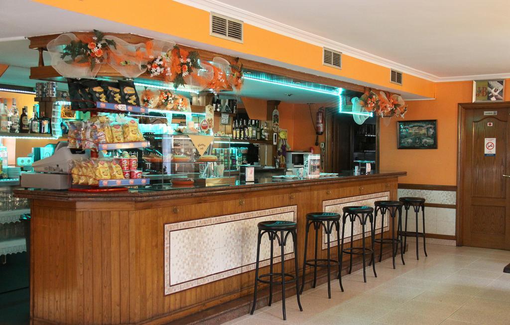 Hostal Ekaitza Hotel Lesaka Bagian luar foto